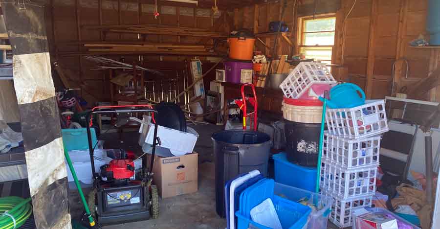 Messy garage before its transformation