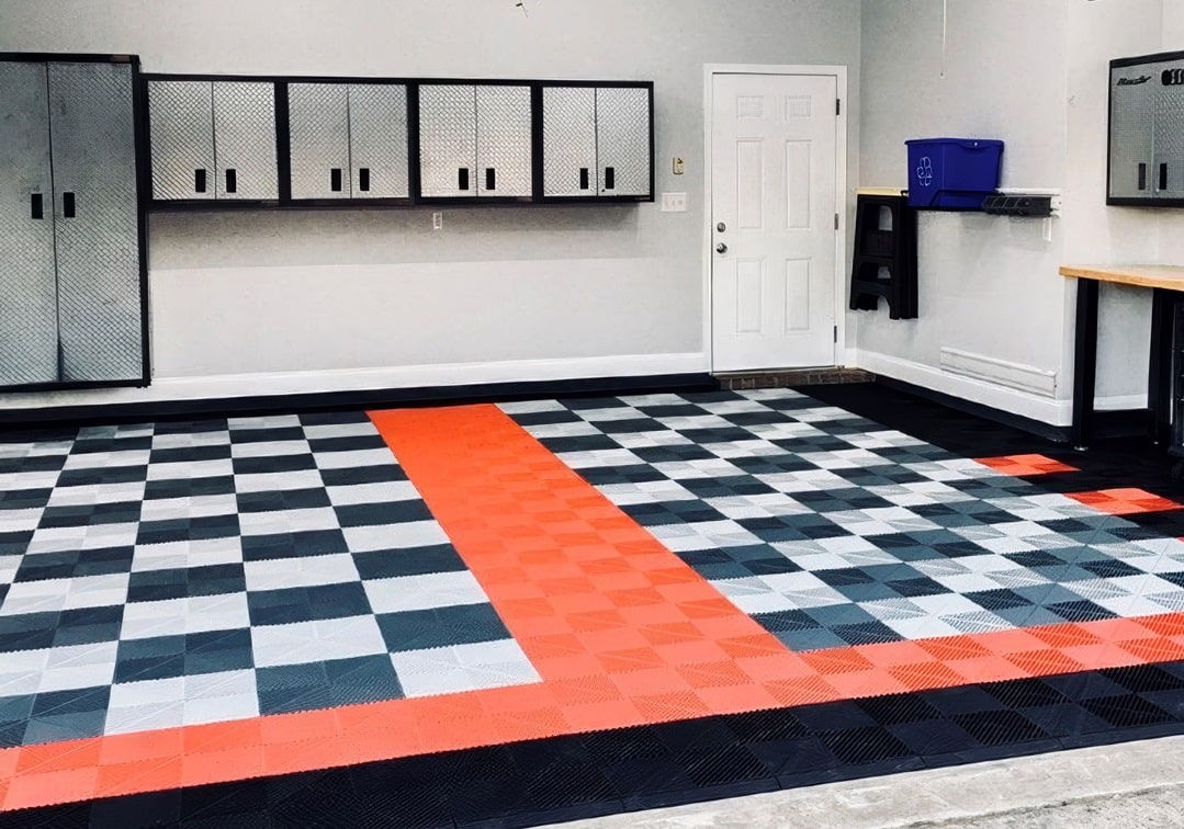Checkerboard with red trim floor tile design
