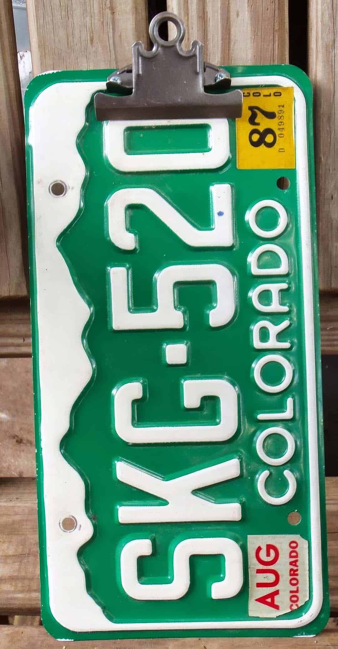 DIY license plate clipboard