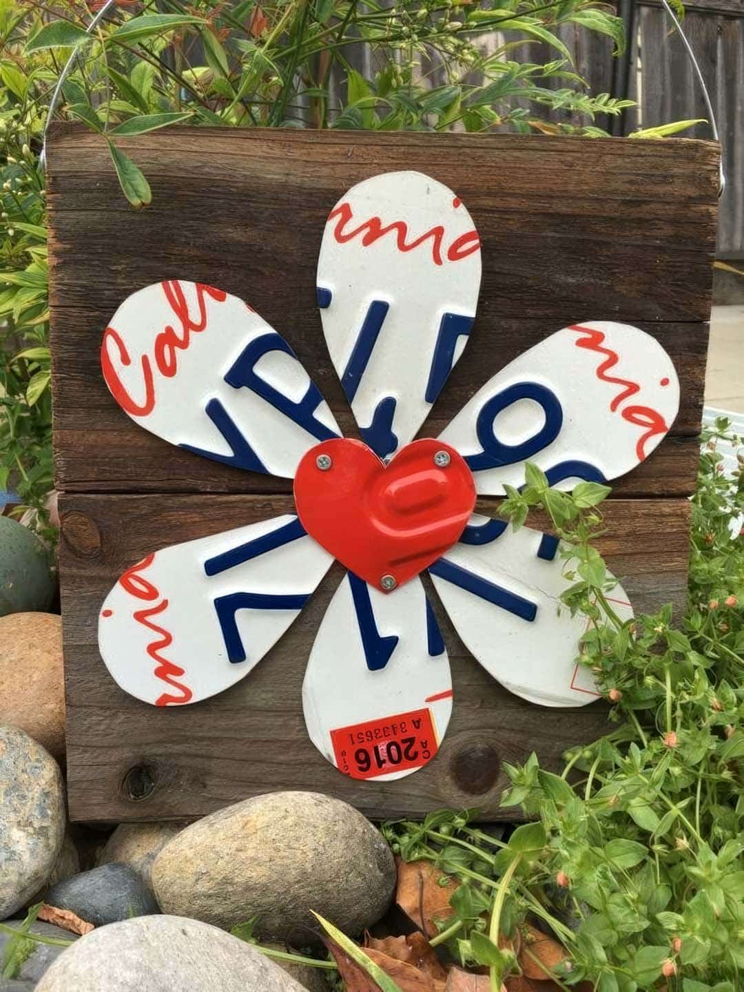 Lawn flower made from California license plates